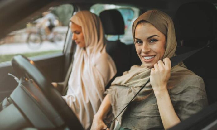Can females drive in Kuwait